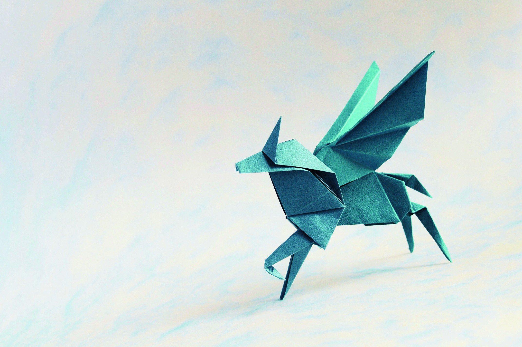 Pégase en origami, symbole du cabinet Pégase Patrimoine